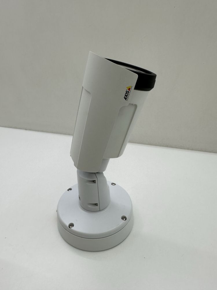 Fane Amanet CAMERĂ DE REȚEA BULLET AXIS P1447-LE (01054-001) 5MP Noua