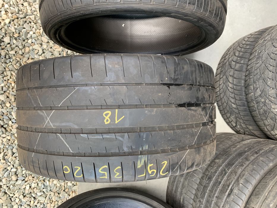 1 anv vara 295/35/20 Michelin