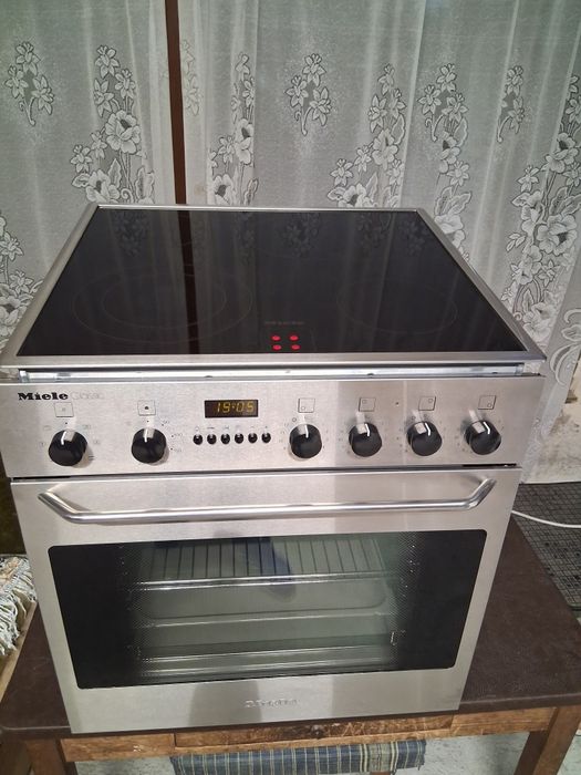 Печка за вграждане Миеле