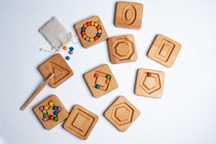 Set Montessori din lemn - 10 piese pentru trasarea formelor geometrice