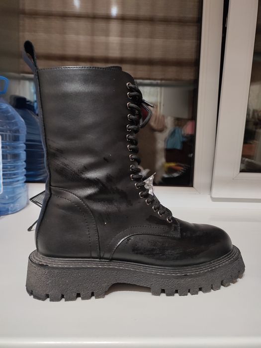 Ботинки зимние ,