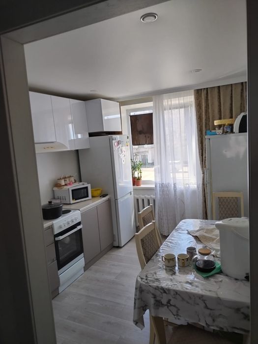 Продам 4 комнаты квартиру на 2 этаже с  ремонтом или обмен на частный