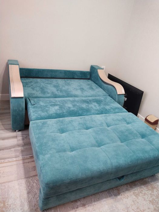 Мягкая мебель .Диван