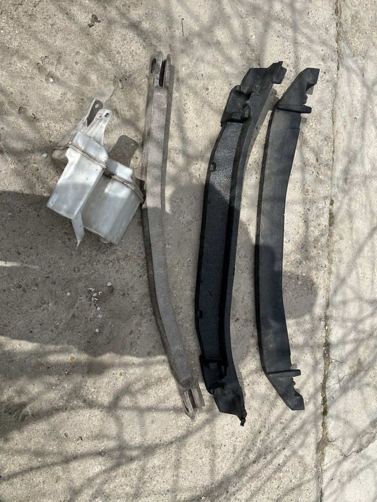 Armatură față. toyota chr.52131-f4090.88710-02071.