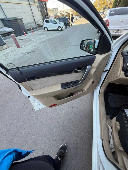 Нехиа 3 автомат сотилади