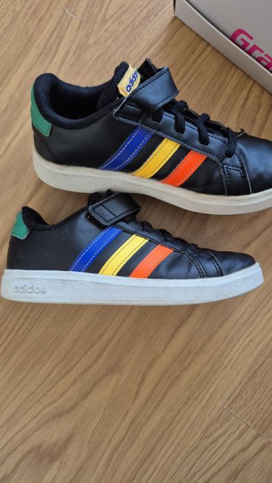 Детски маратонки Адидас ( Adidas), 32 номер