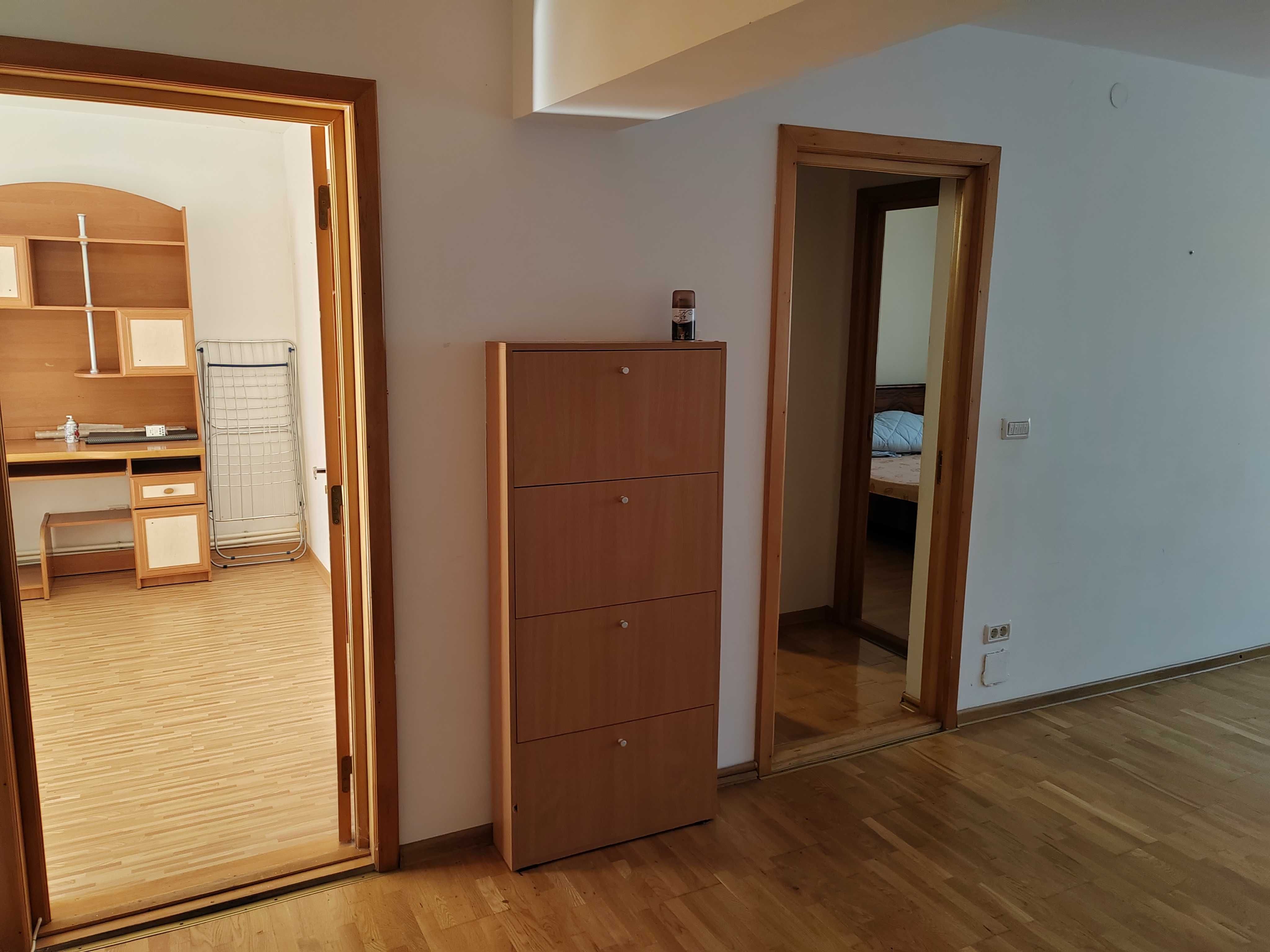 Apartament de inchiriat