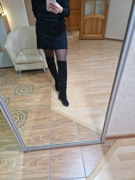 Продам зимнее ботфорды натуралка