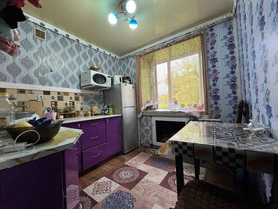 Продаётся 1 ком квартира по Республики, 4/5 этаж, район Старта