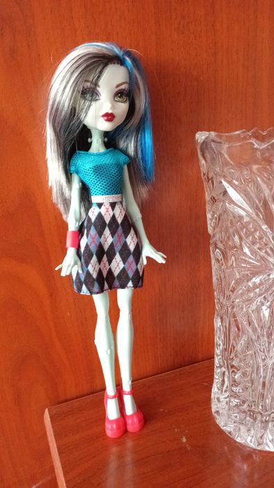 Продам monster high куклу