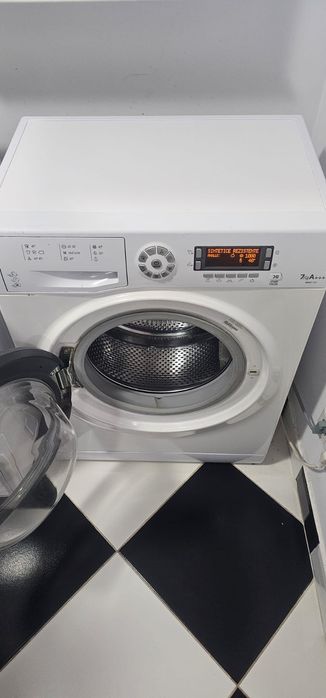 Masina de spalat rufe 7kg  Ariston Hotpoint wmsd 723