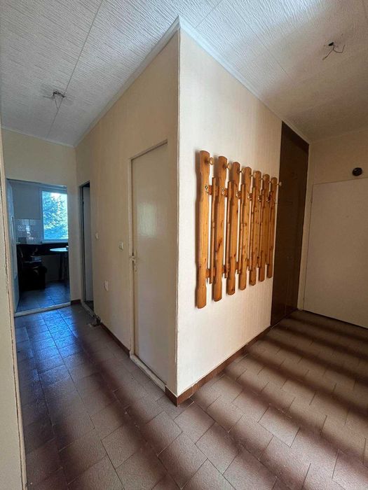 Продава се Тристаен апартамент в Попово - 78 кв.м за 883 €/кв.м - Снимка #2