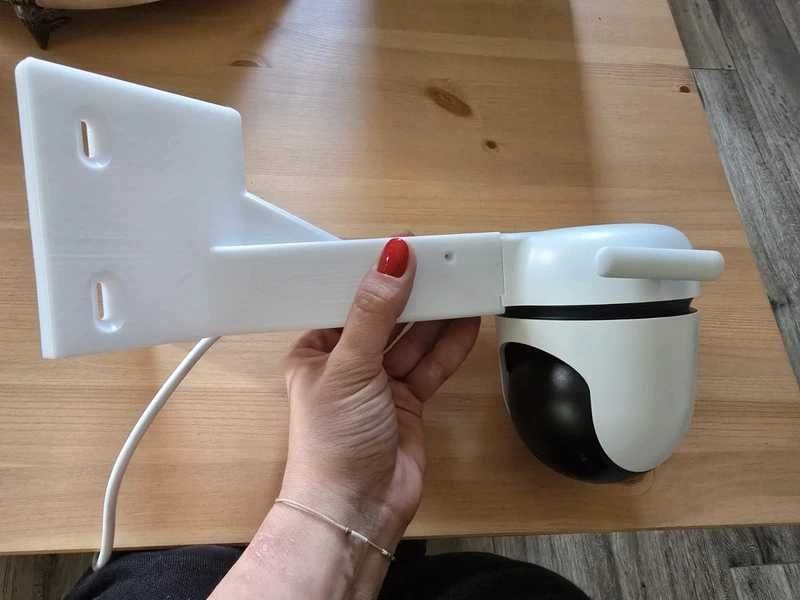 Suport pe colț pentru camere Tapo