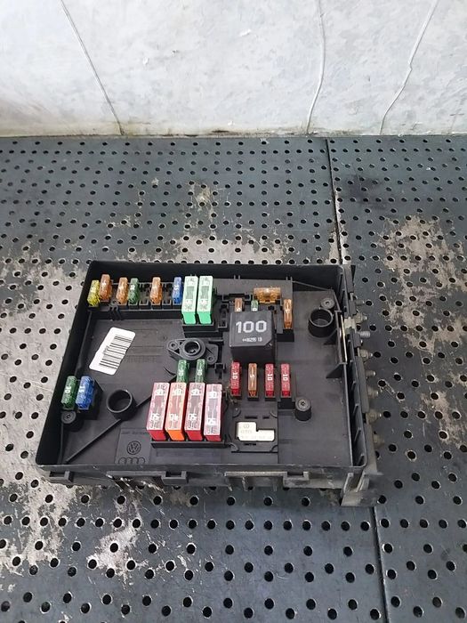 Panou sigurante 2.0 tdi audi a3 8p 1k0937125a