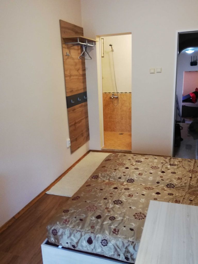 Дава се под наем Етаж от къща в Созопол - 150 кв.м за 147.9 € - Снимка #6