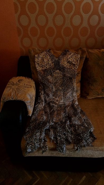 Дамска рокля с леопардов принт