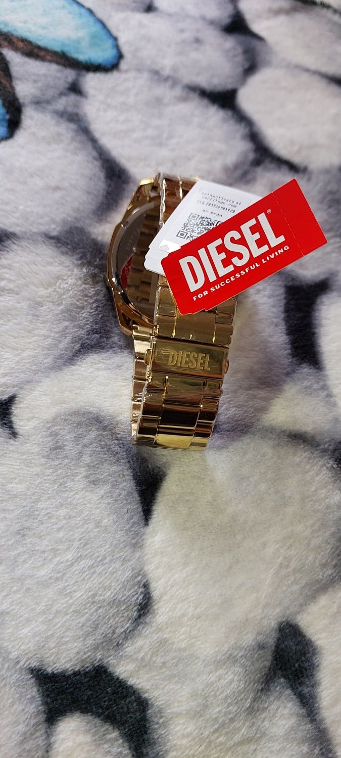 Vand ceas de firma Diesel