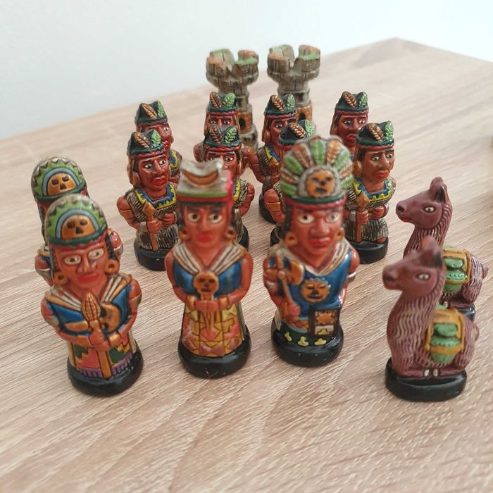 Шахматен комплект от Перу