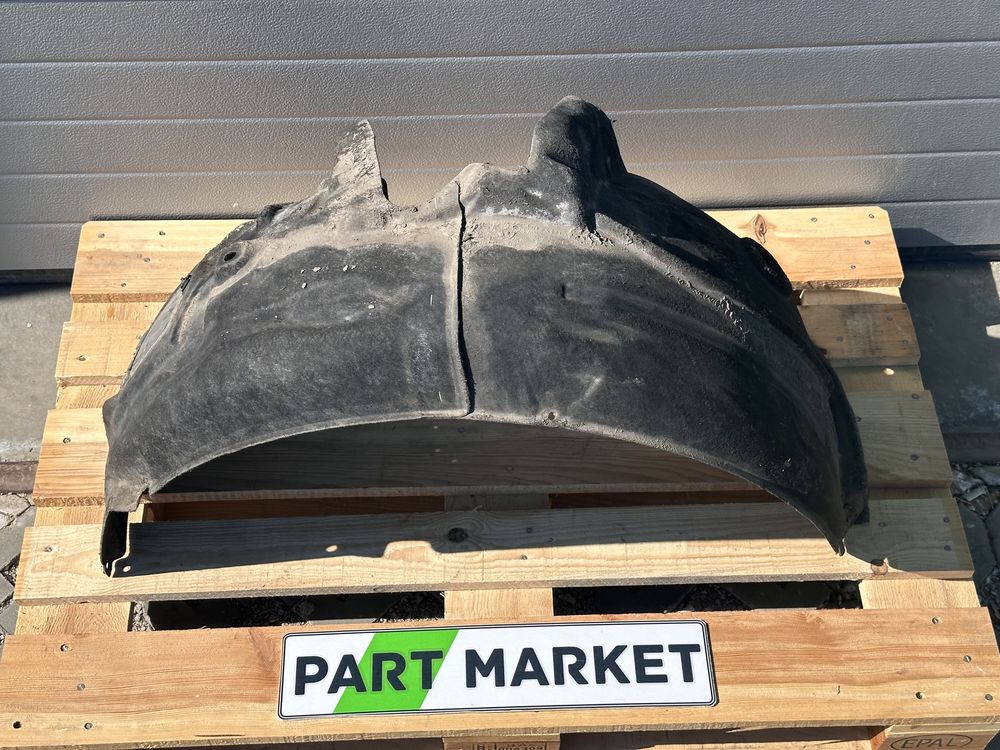 Преден ляв подкланик AUDI A6 C7 4G 4G0821133D