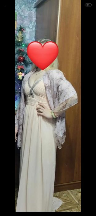 Платье вечернее .