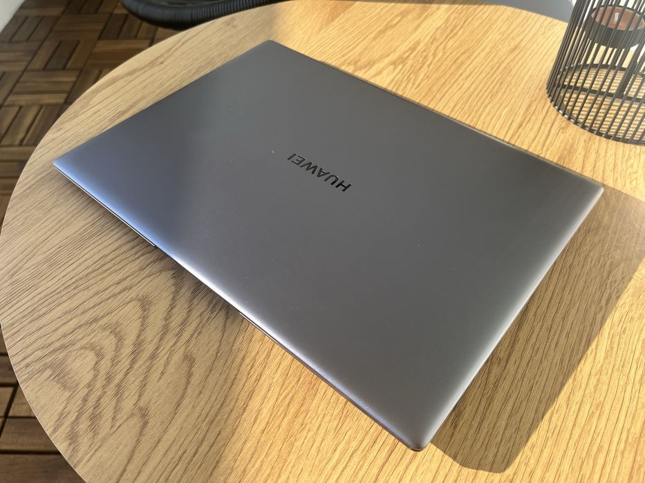 Laptop ULTRABOOK in GARANTIE, in stare perfecta