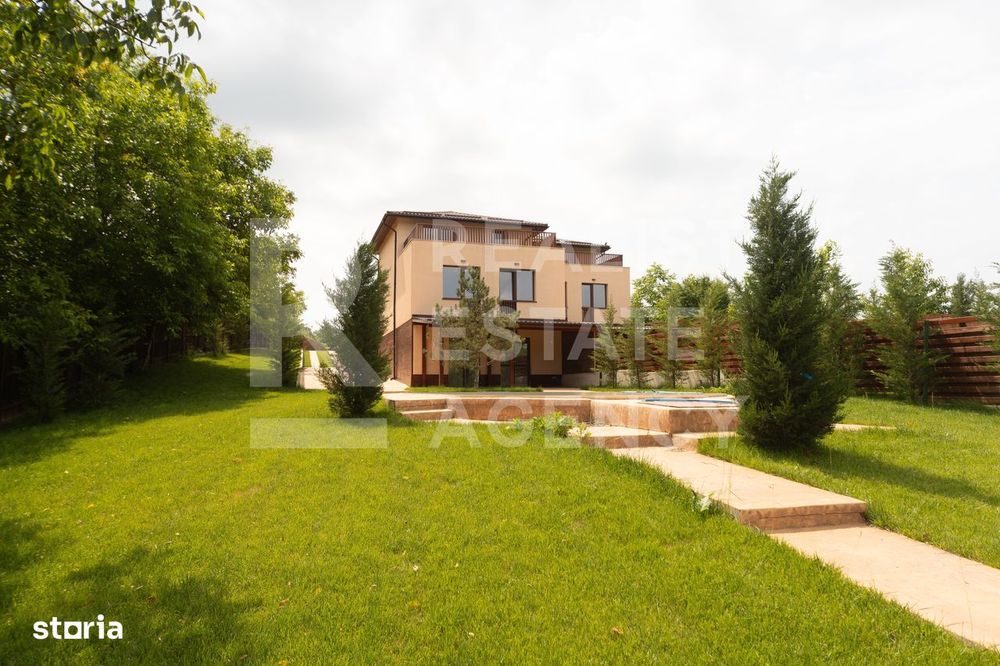 Casă cu piscină și ieșire la lacul Snagov