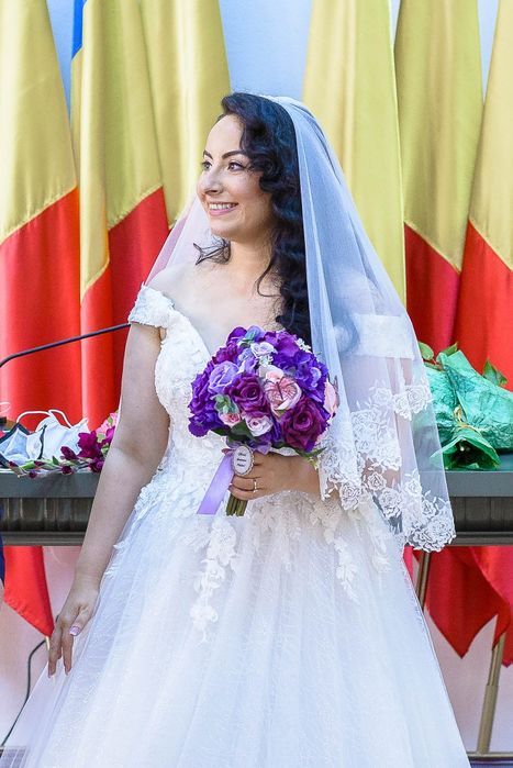 Vand rochie de mireasa