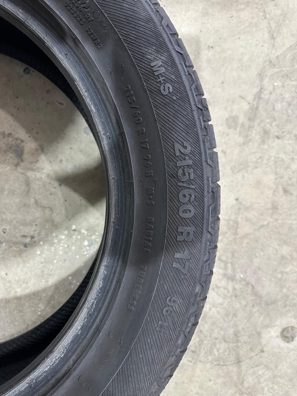 Продавам гуми втора употреба