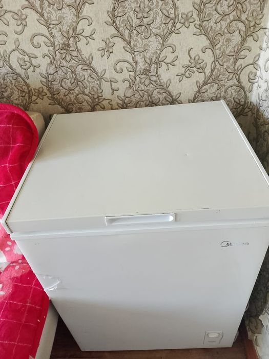 Продам морозильную камеру