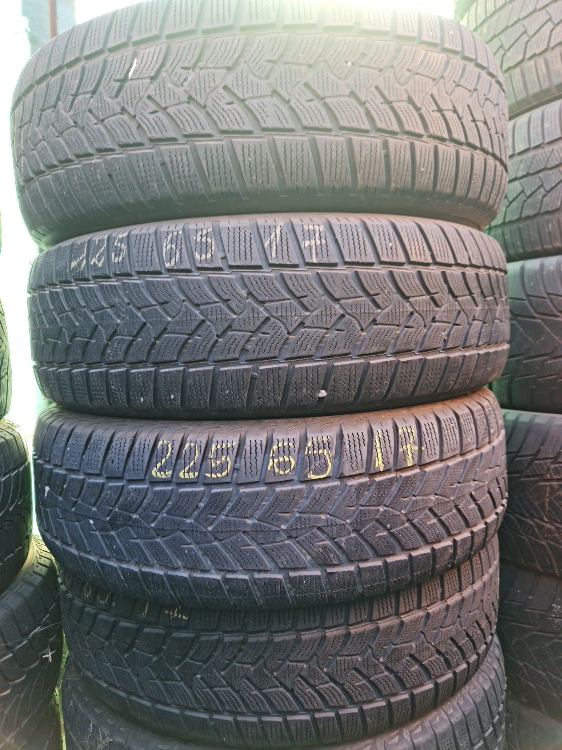 225/45/50/55/60/65/17”215/45/55/60/65/17”205/45/50/55/17”235/55/60/17
