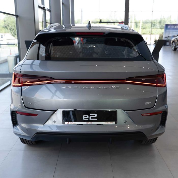 BYD e2 электромобиль