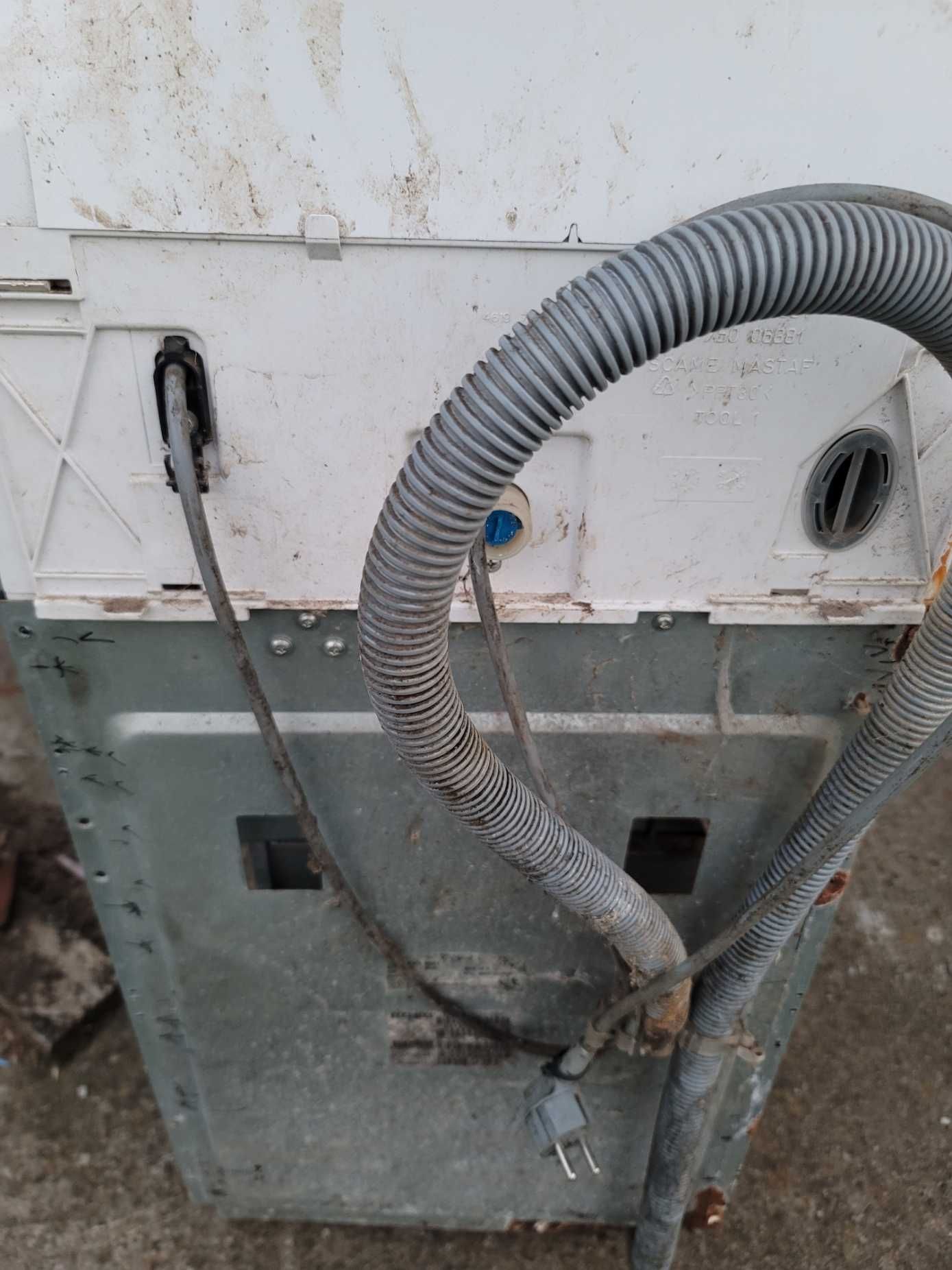 Whirlpool AWE 6081 6th sense пералня с горно зареждане за части