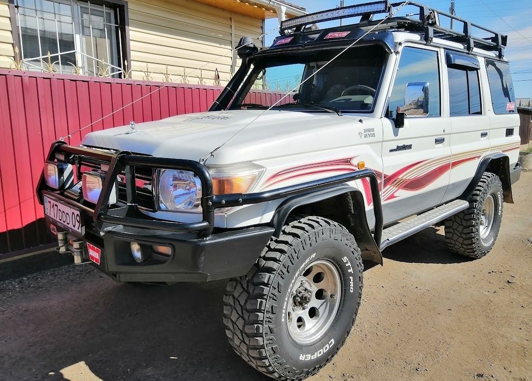 Достойный Крузак 76, 2007гв.  4500обьем мкпп 5, ARB
