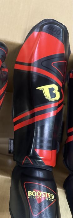 Протектори за крака Booster fight gear V10