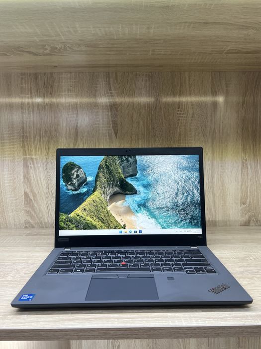 Б/у идеальное ноутбук ThinkPad P14s Gen 2