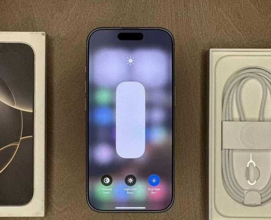 Vând iPhone 16 Pro Max 512GB