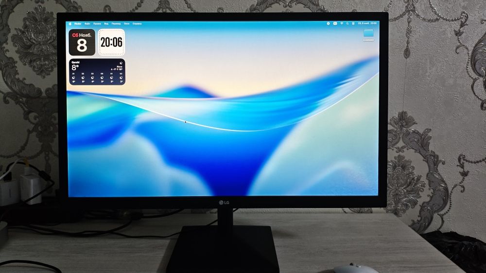 Продаётся офисный монитор Monitor 24 sotiladi