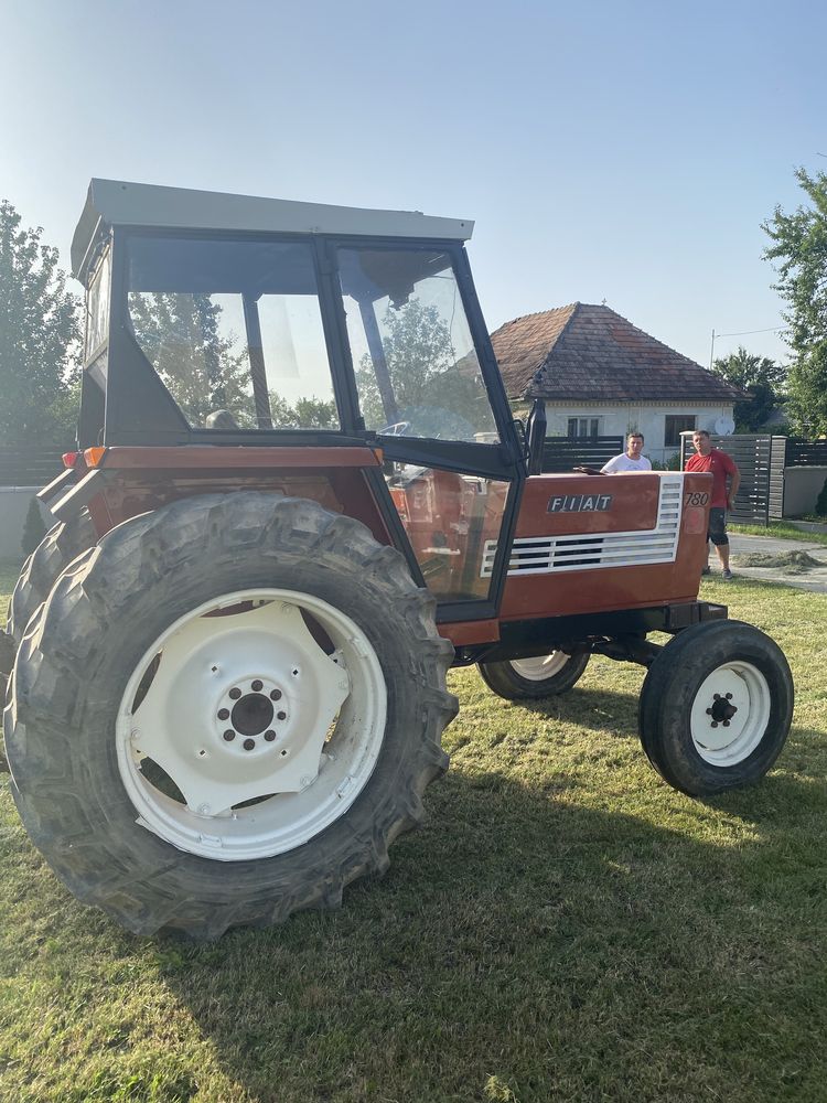 Tractor Fiat 780