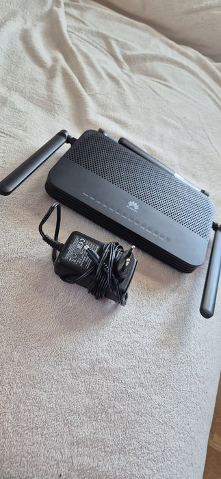 Router Huawey EchoLife hg8247w5