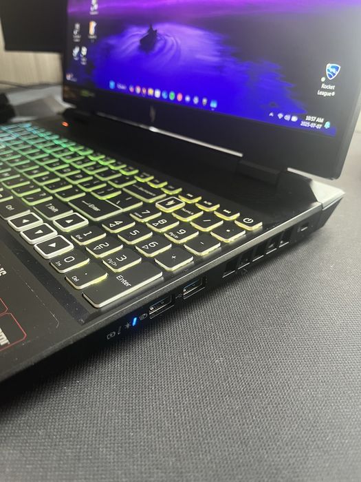 leptop acer nitro AN16-51