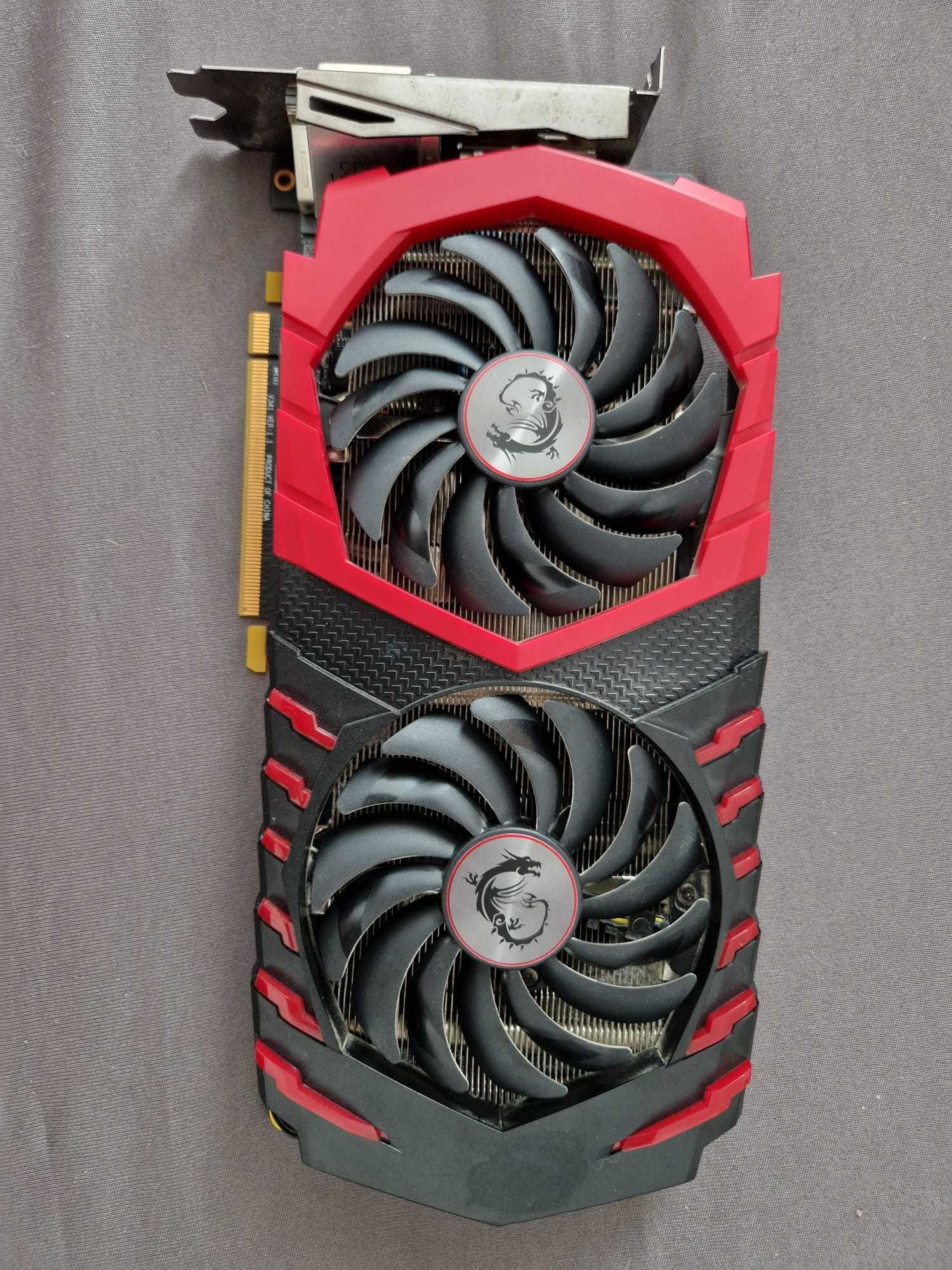 MSI RX 470 Gaming X 4G + 2 x 8 GB Kingston Fury Beast DDR4 2666 MHz
