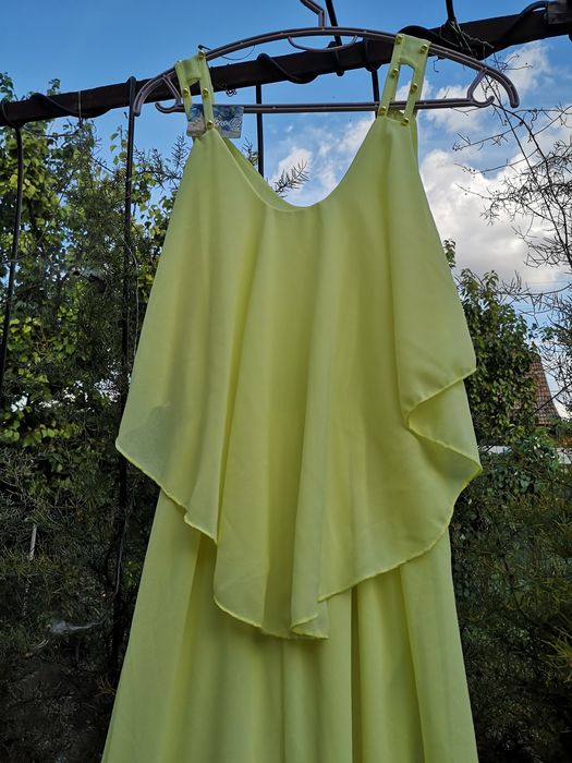 Rochie evenimente, mărime M, este nouă, culoare lămâie