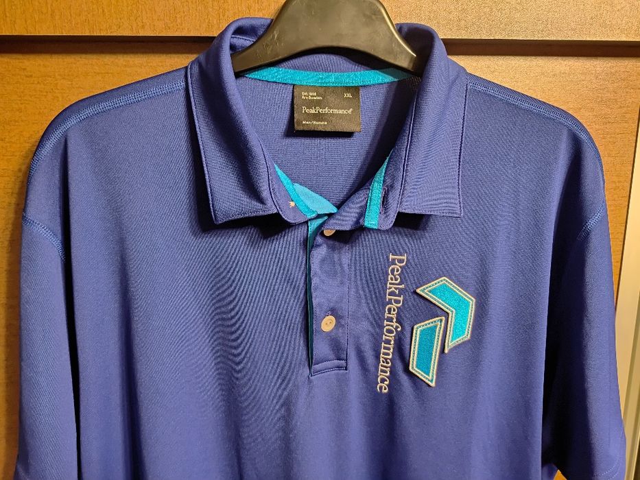 Tricou Peak Performance