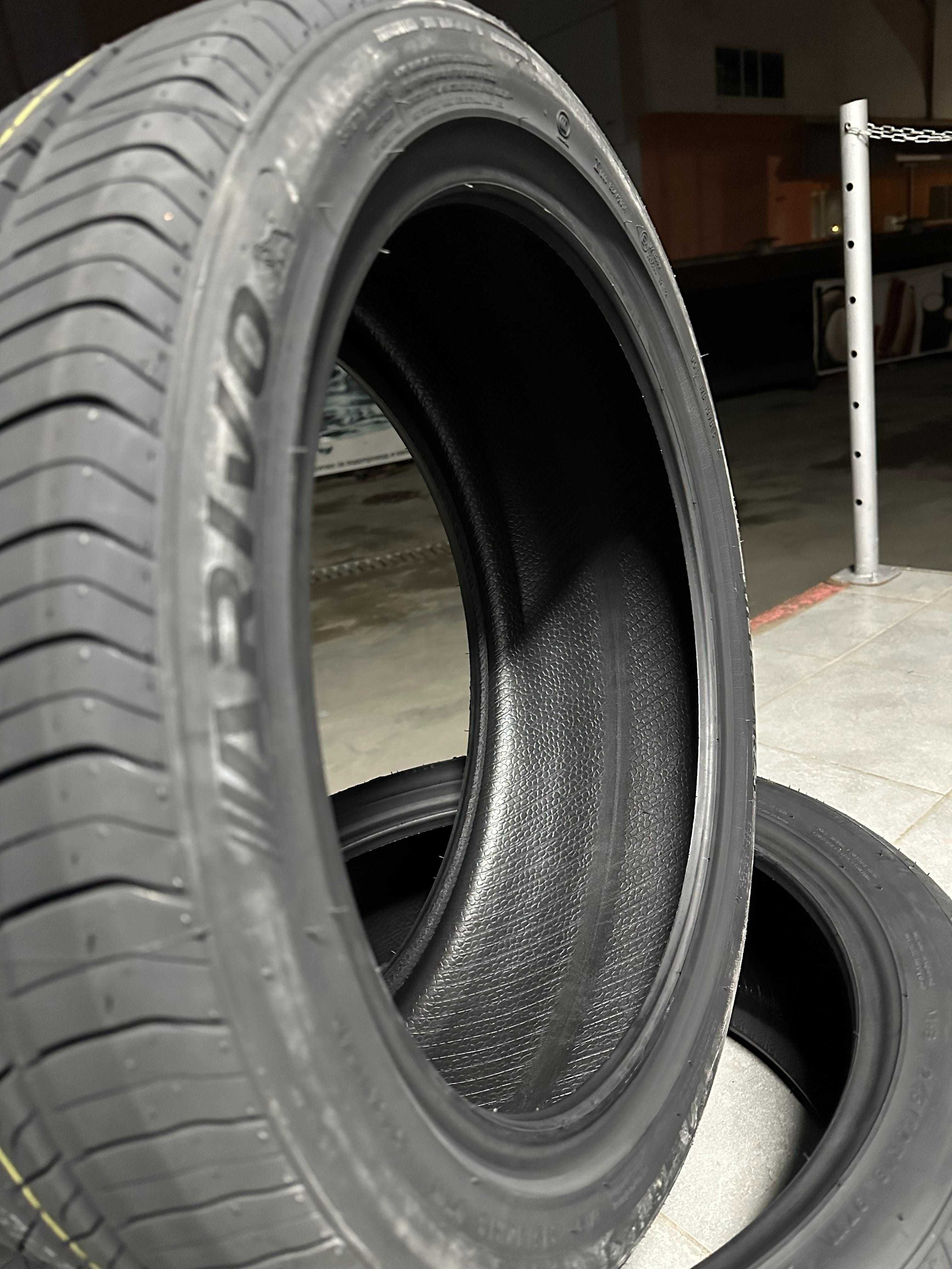 Летен спорт пакет ARIVO 225/45R18 95W XL 245/40R18 97W XL