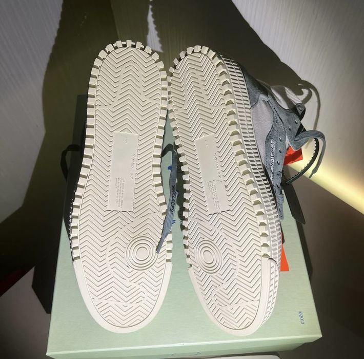 Adidasi off white court 3.0