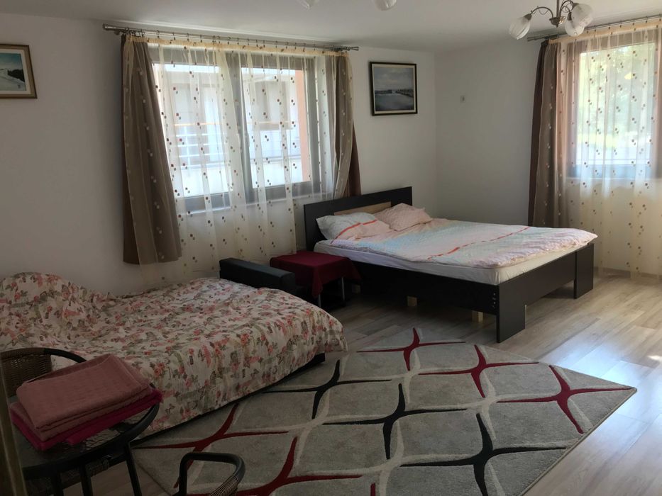 Inchiriez apartament cu 2 camere in regim hotelier. NU ACCEPT ESCORTE!