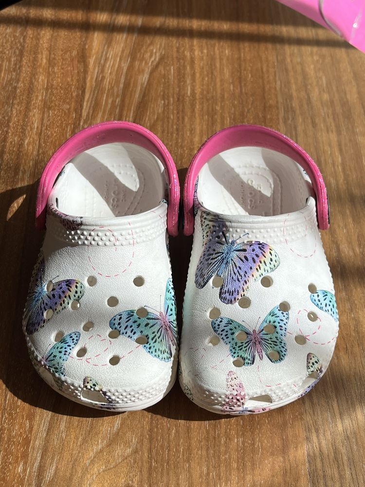 Самдали Crocs