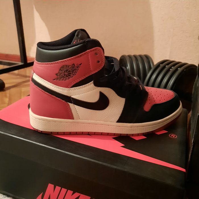 Продам кроссовки Nike