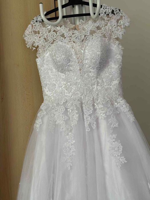 Булчинска  рокля