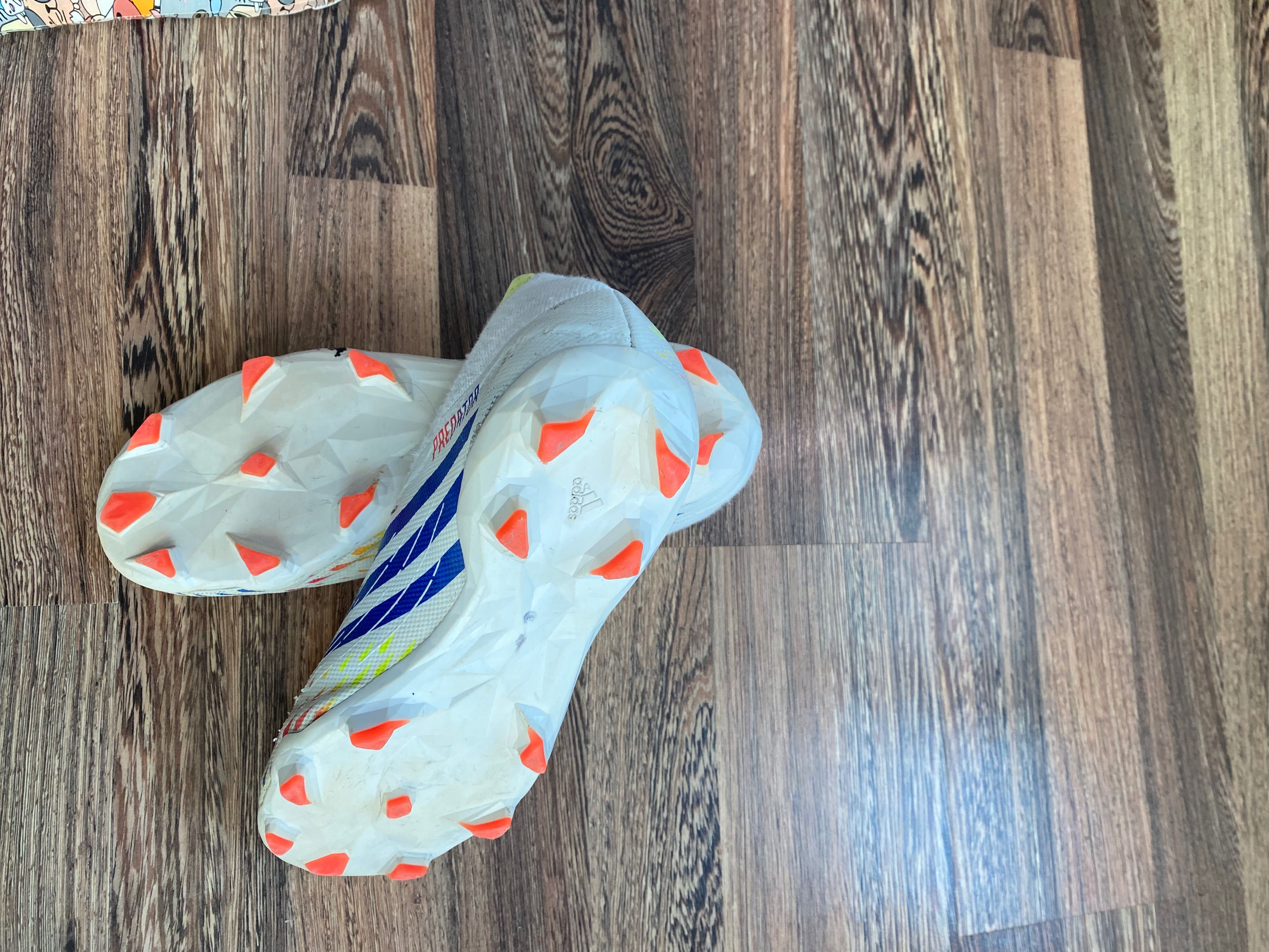 Бутонки adidas predator